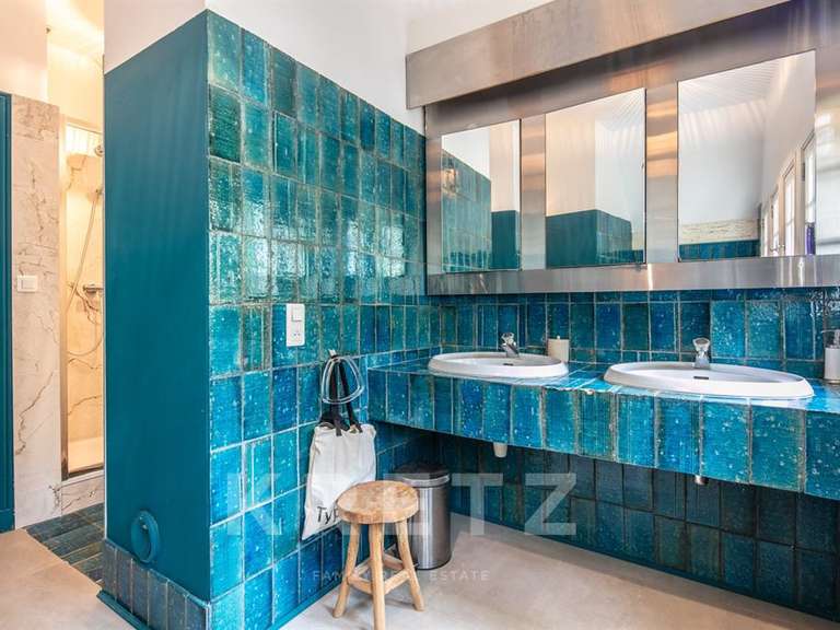 Maison La Côte-Saint-André - 6 chambres - 250m²