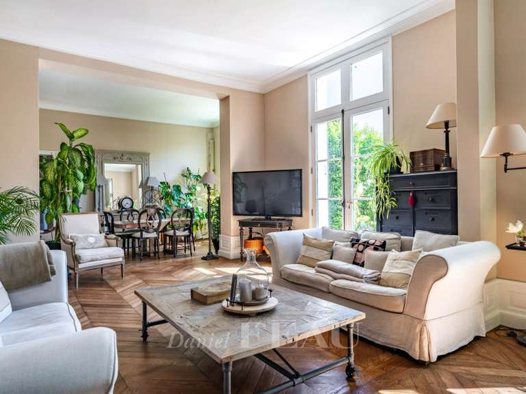 Maison Montfort-l'Amaury - 4 chambres - 250m²