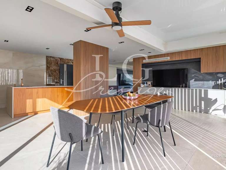 Appartement Mandelieu-la-Napoule - 3 chambres - 177m²