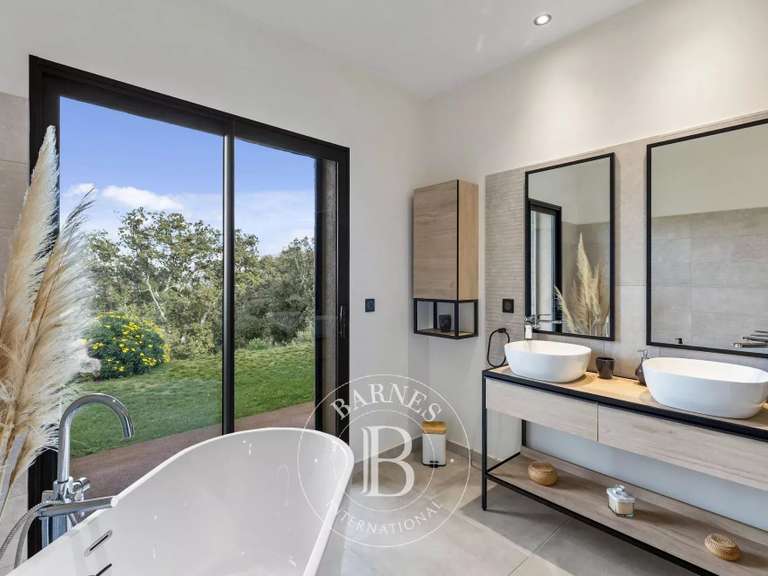 Villa Porto-Vecchio - 4 chambres - 229m²