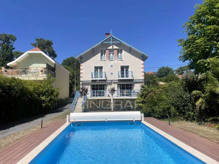 Maison Arcachon - 8 chambres - 430m²