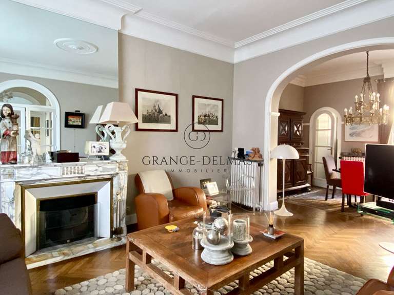 House Bordeaux - 6 bedrooms - 220m²