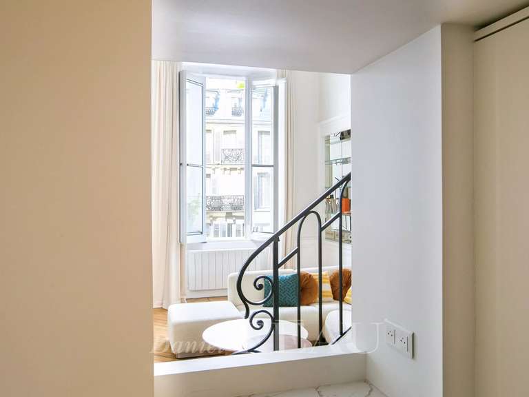 Appartement Paris 6e - 3 chambres - 109m²