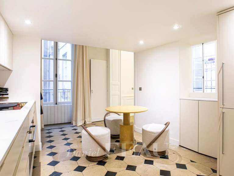 Appartement Paris 6e - 3 chambres - 109m²