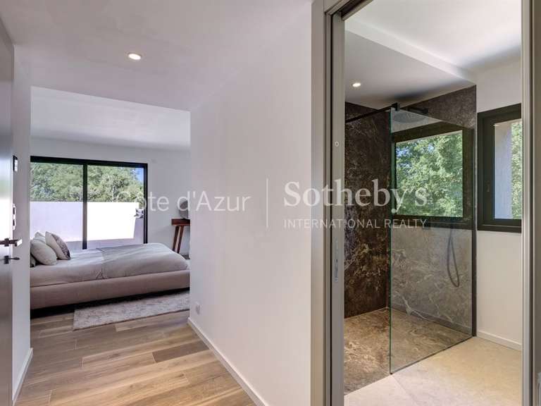 House Tourrettes - 4 bedrooms - 240m²