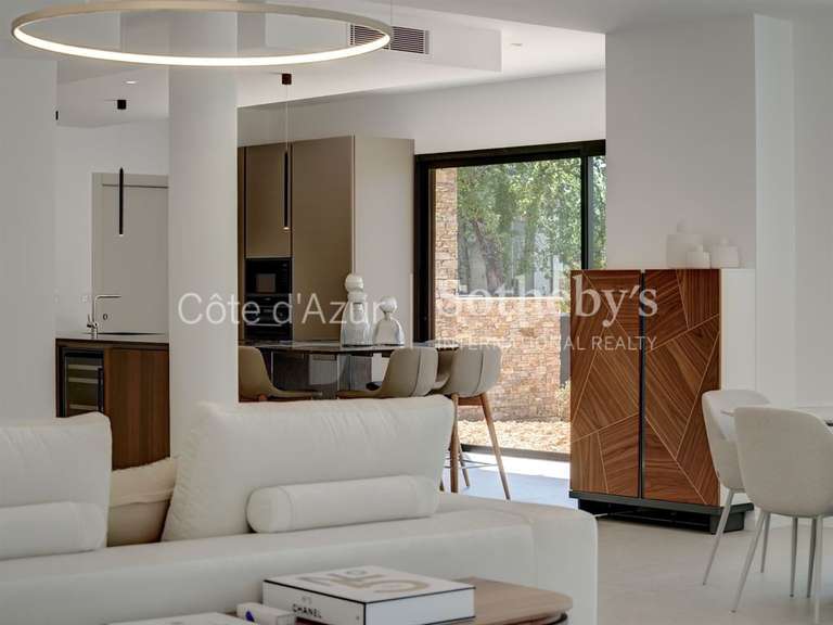 House Tourrettes - 4 bedrooms - 240m²