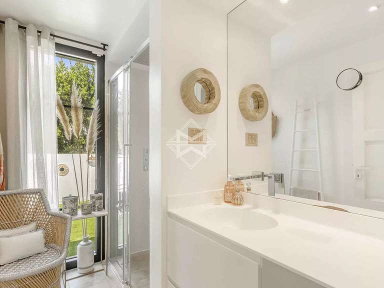 Villa Saint-Tropez - 4 bedrooms - 150m²
