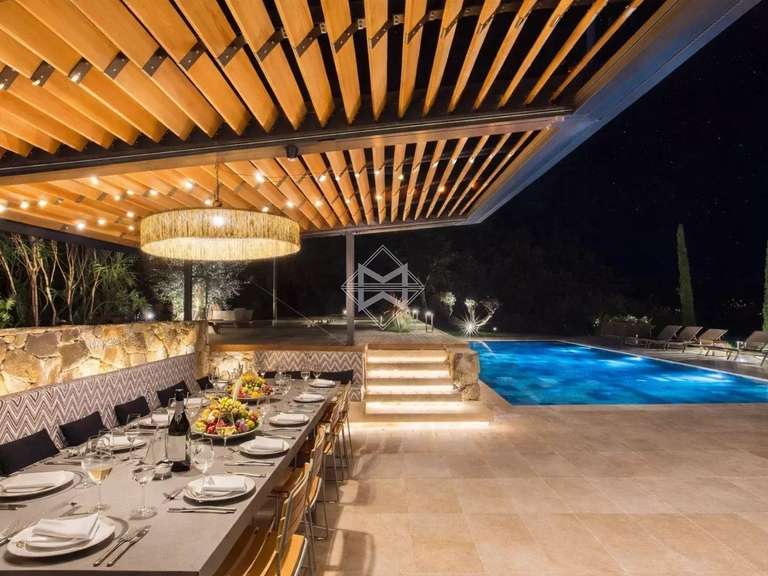 Villa Plan-de-la-Tour - 6 bedrooms - 270m²