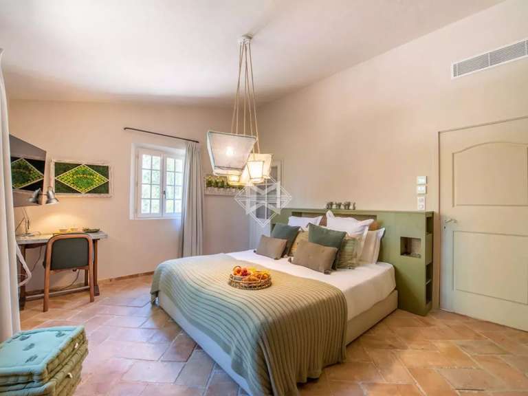 Villa Plan-de-la-Tour - 6 bedrooms - 270m²