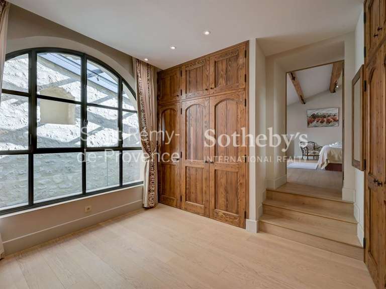 Maison Saint-Rémy-de-Provence - 5 chambres - 343m²