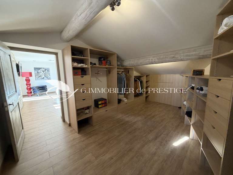 Maison Velleron - 5 chambres - 464m²