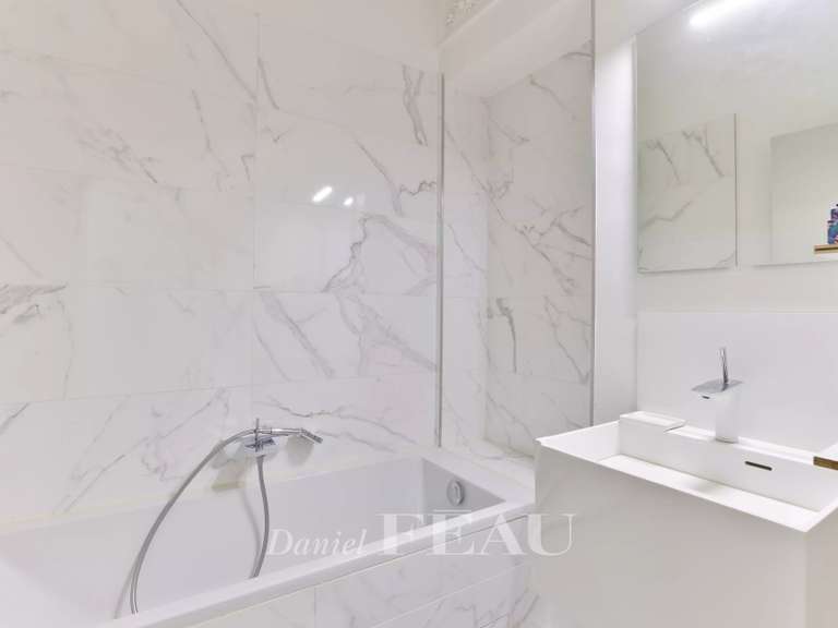 Appartement Paris 7e - 4 chambres - 159m²