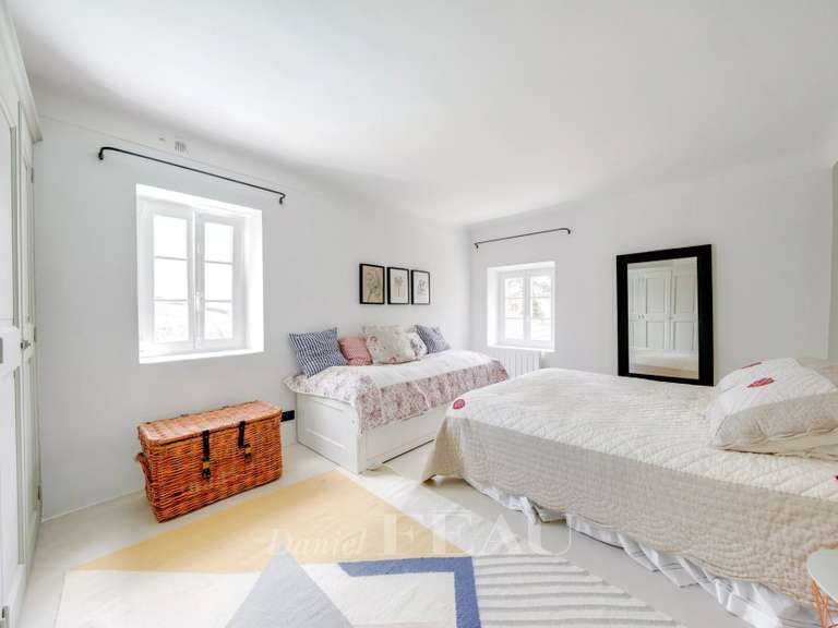 Maison Murs - 3 chambres - 180m²