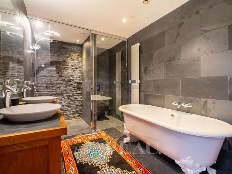 Maison Lauris - 7 chambres - 300m²