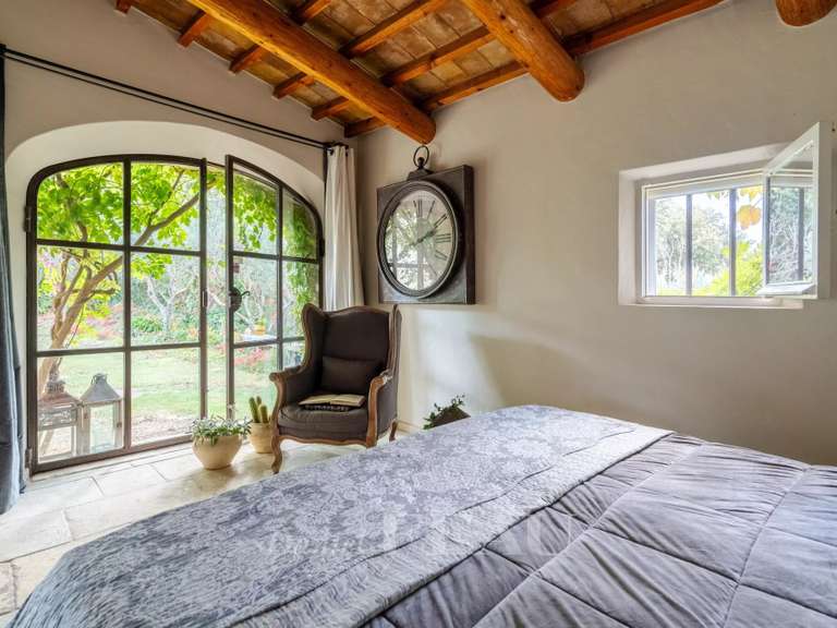 Maison Cavaillon - 4 chambres - 245m²