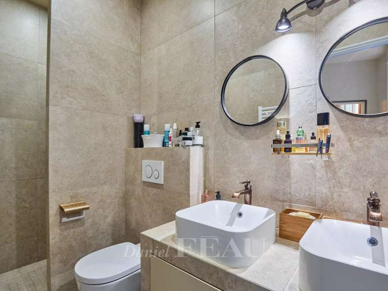 Appartement Paris 16e - 4 chambres - 170m²