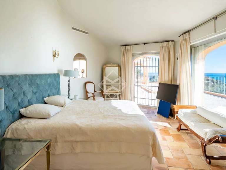 Villa Théoule-sur-Mer - 3 bedrooms - 250m²