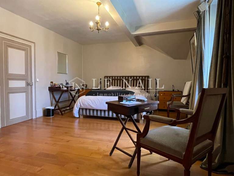 Maison Melun - 6 chambres - 400m²