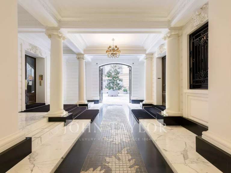 Appartement Paris 16e - 2 chambres - 183m²