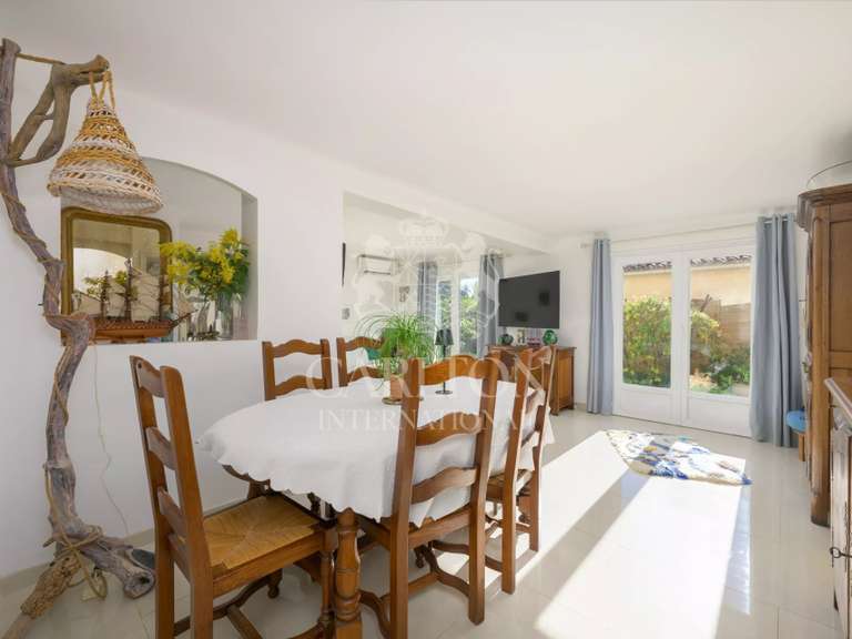 Maison Pégomas - 4 chambres - 124m²
