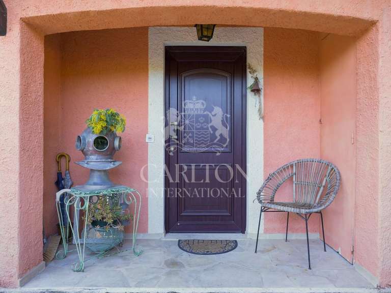 Maison Pégomas - 4 chambres - 124m²