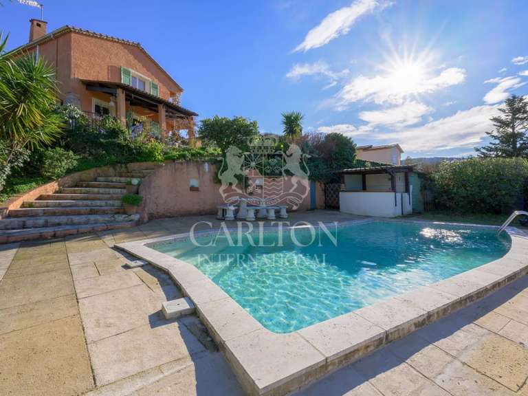 Maison Pégomas - 4 chambres - 124m²