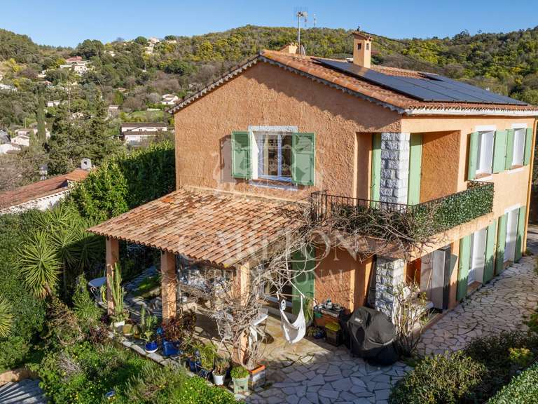 Maison Pégomas - 4 chambres - 124m²