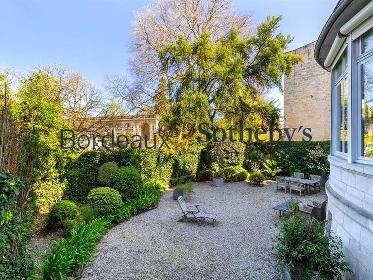 Appartement Bordeaux - 3 chambres - 334m²