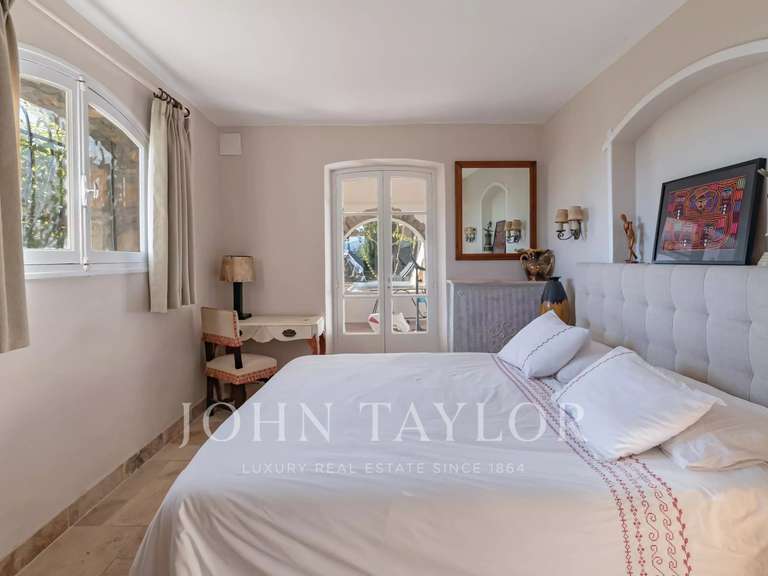 Villa avec Vue sur mer Le golfe-juan - 4 chambres - 177m²