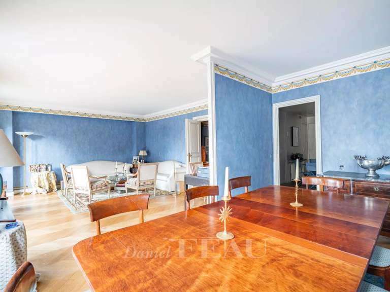 Apartment Neuilly-sur-Seine - 2 bedrooms - 119m²