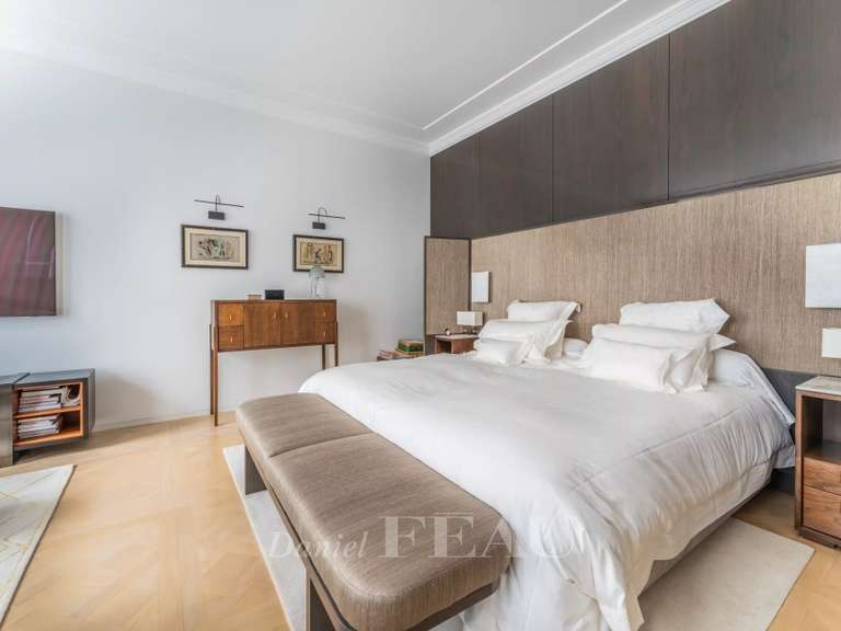 Appartement Neuilly-sur-Seine - 3 chambres - 383m²