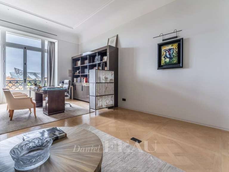 Appartement Neuilly-sur-Seine - 3 chambres - 383m²