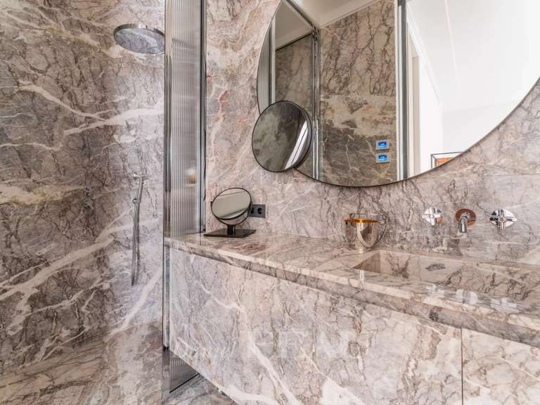 Appartement Neuilly-sur-Seine - 3 chambres - 383m²