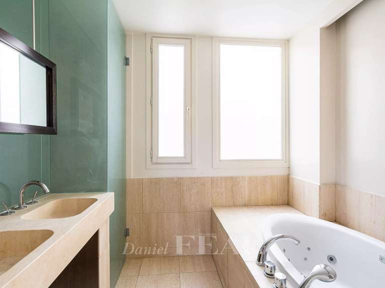 Hôtel particulier Neuilly-sur-Seine - 6 chambres - 278m²