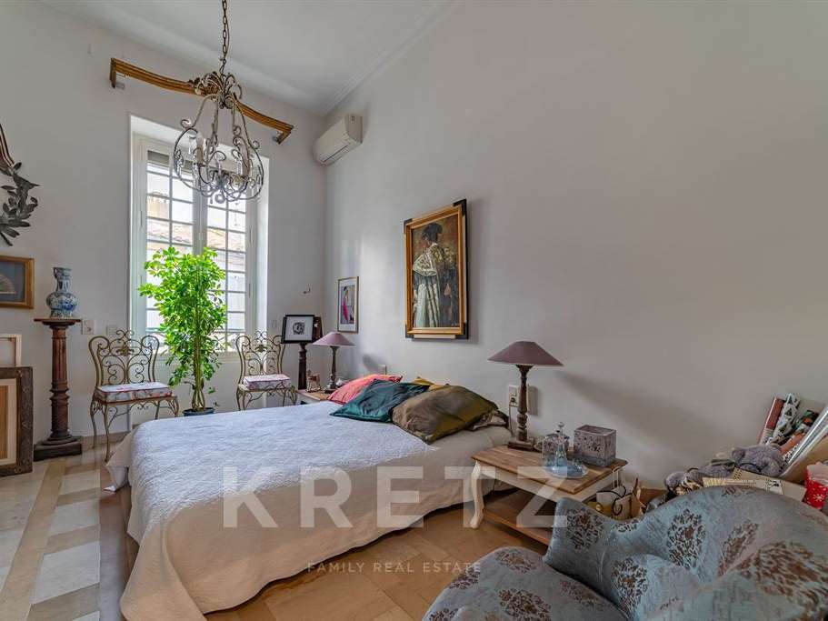 Apartment Nîmes