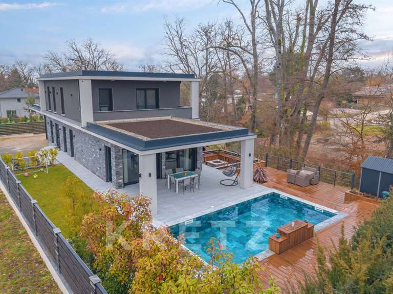 Maison Sciez - 4 chambres - 250m²
