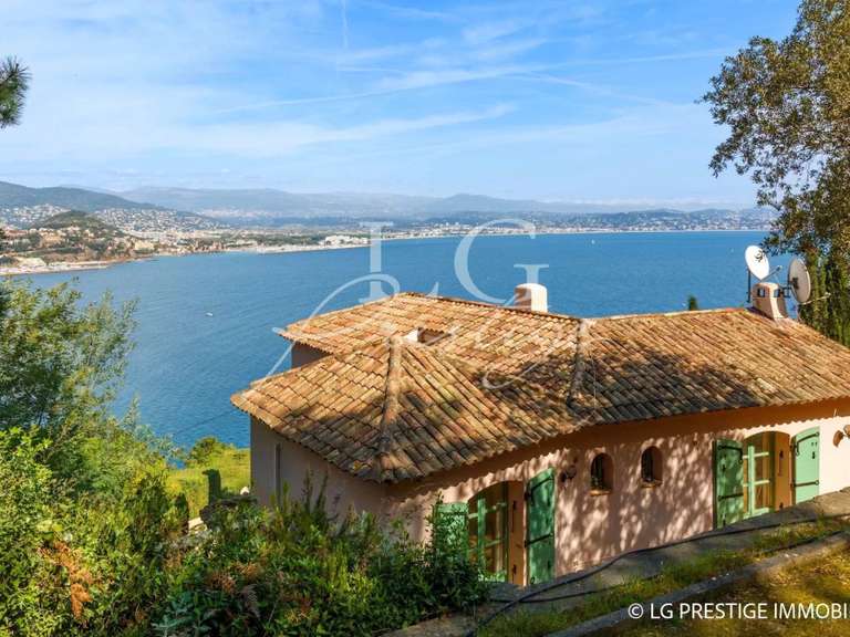 Villa with Sea view Théoule-sur-Mer - 4 bedrooms - 169m²