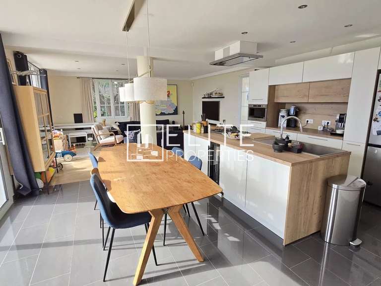 House Cabris - 4 bedrooms - 256m²