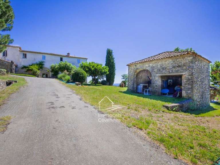 Villa Alès - 6 chambres - 740m²