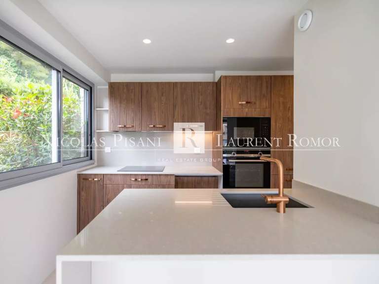 Apartment Villefranche-sur-Mer - 2 bedrooms - 77m²