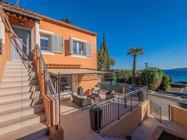 Apartment with Sea view Sainte-Maxime - 2 bedrooms - 101m²