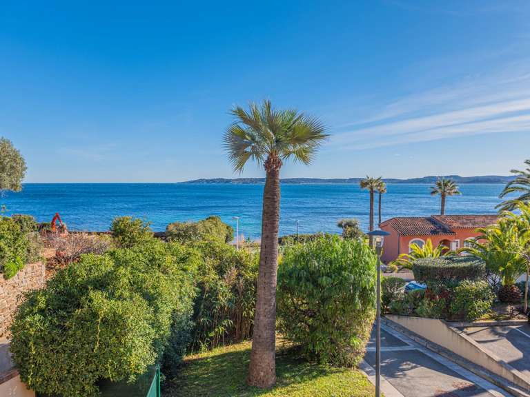 Apartment with Sea view Sainte-Maxime - 2 bedrooms - 101m²