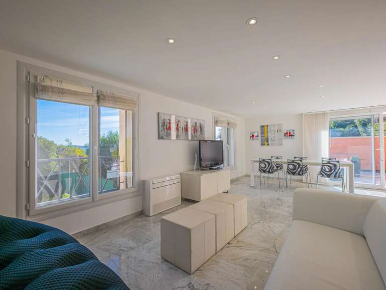 Apartment with Sea view Sainte-Maxime - 2 bedrooms - 101m²