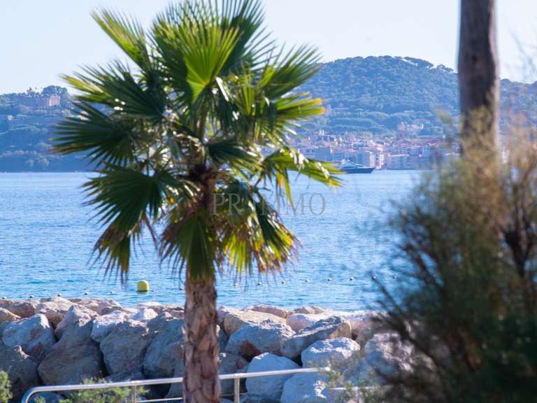 Villa Sainte-Maxime - 4 bedrooms - 185m²