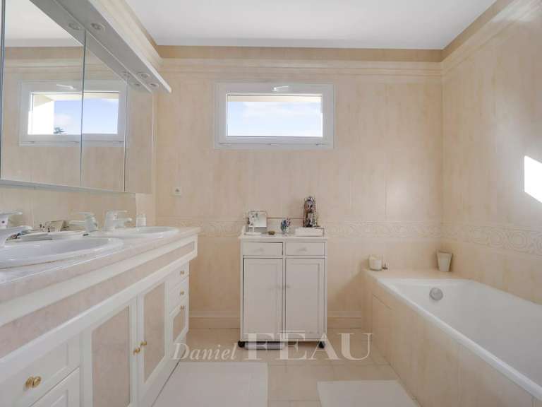 Maison Le Chesnay-Rocquencourt - 4 chambres - 140m²