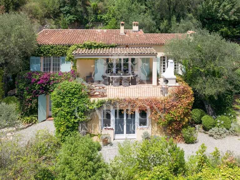 Villa Châteauneuf-Grasse - 4 chambres - 175m²
