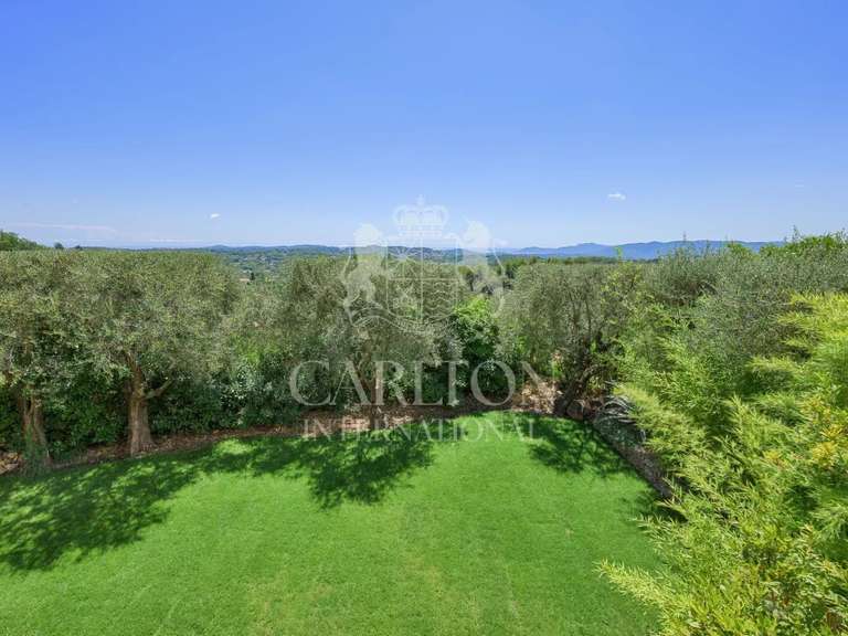 Villa Châteauneuf-Grasse - 4 chambres - 175m²