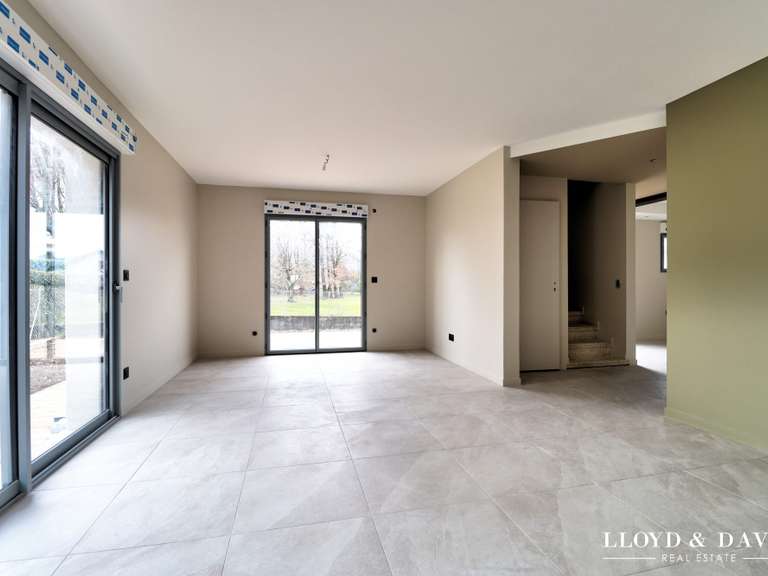 House Aix-les-Bains - 4 bedrooms - 119m²
