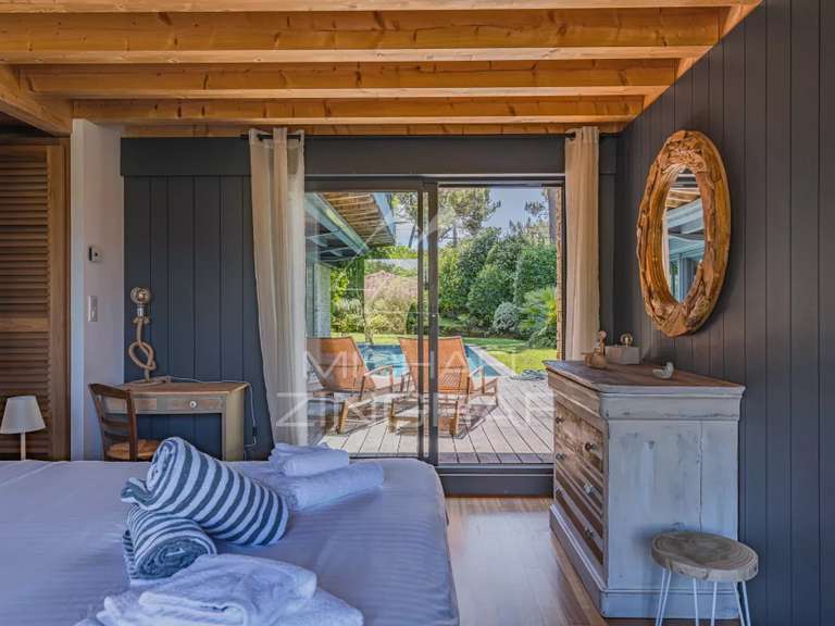 House Pyla-sur-mer - 5 bedrooms - 240m²