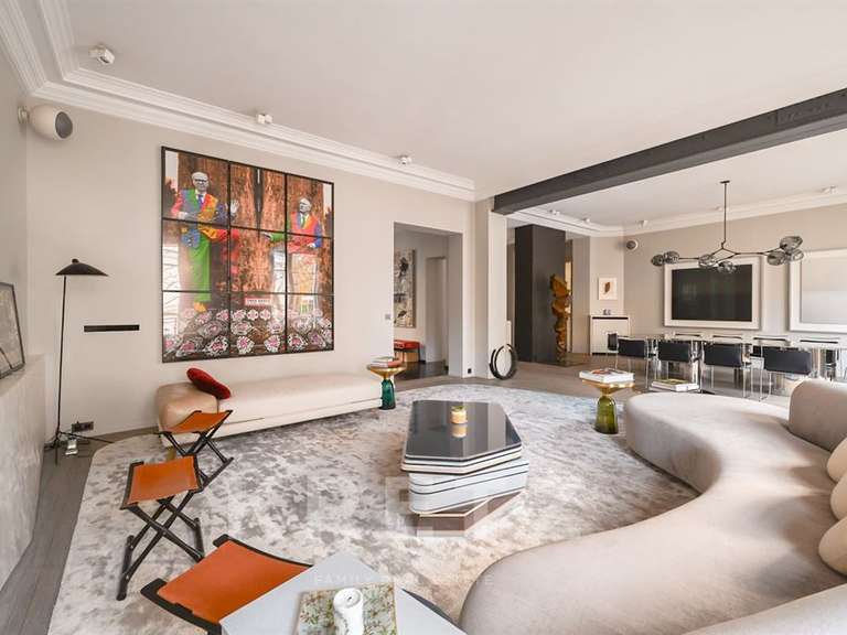 Appartement Paris 8e - 3 chambres - 247m²